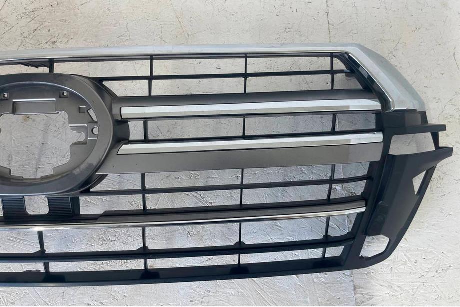 Toyota Land Cruiser 200 2007-2021 Déstockage Calandre 2016-2021 (design 2019) Photo 5