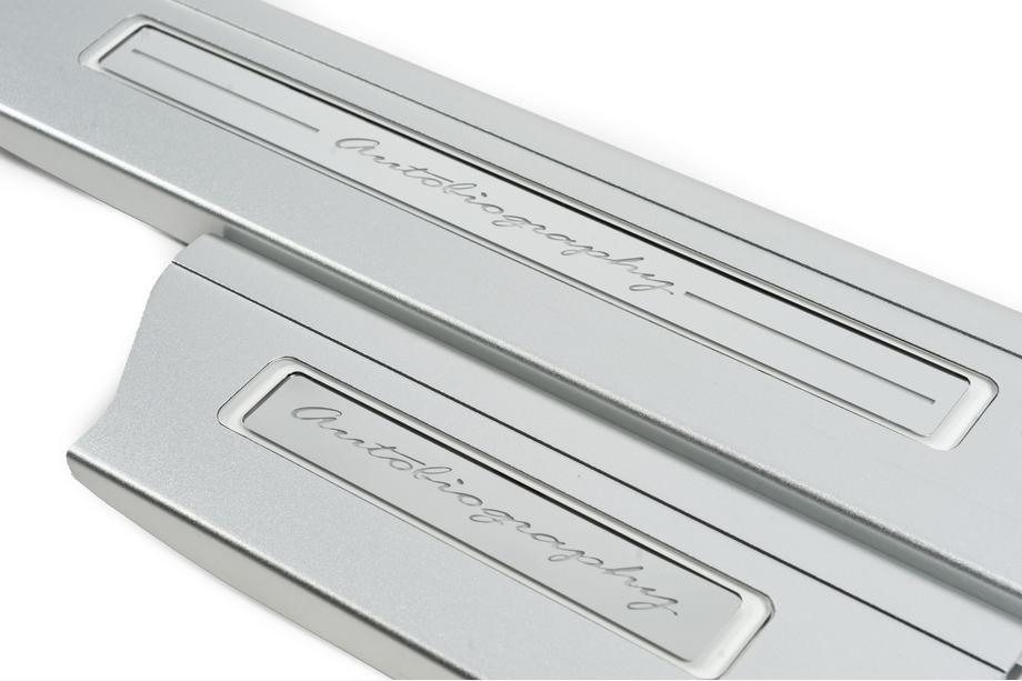 Range Rover IV L405 2013-2021 Seuils de porte Autobiography (4 pcs) Photo 1