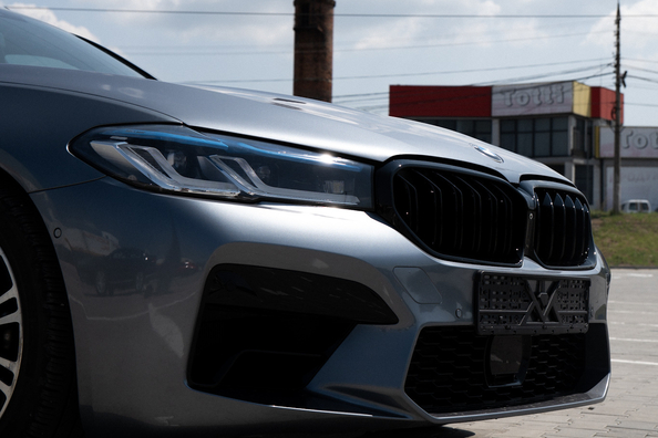 D’une BMW G30 standard à une M5 Competition 2021 : ce qui a été installé Photo 23
