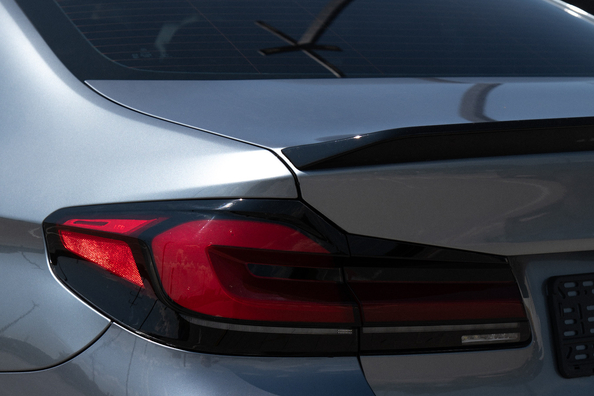 D’une BMW G30 standard à une M5 Competition 2021 : ce qui a été installé Photo 17