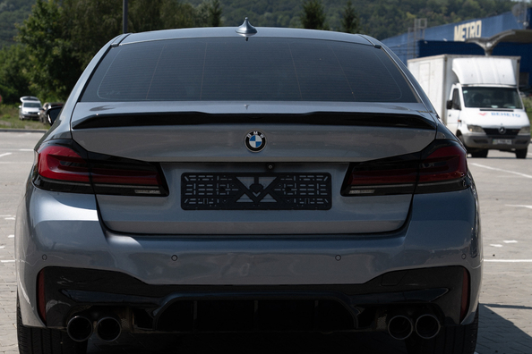 D’une BMW G30 standard à une M5 Competition 2021 : ce qui a été installé Photo 7