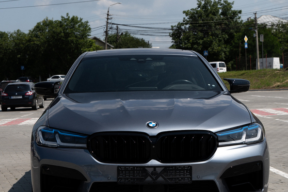 D’une BMW G30 standard à une M5 Competition 2021 : ce qui a été installé Photo 2