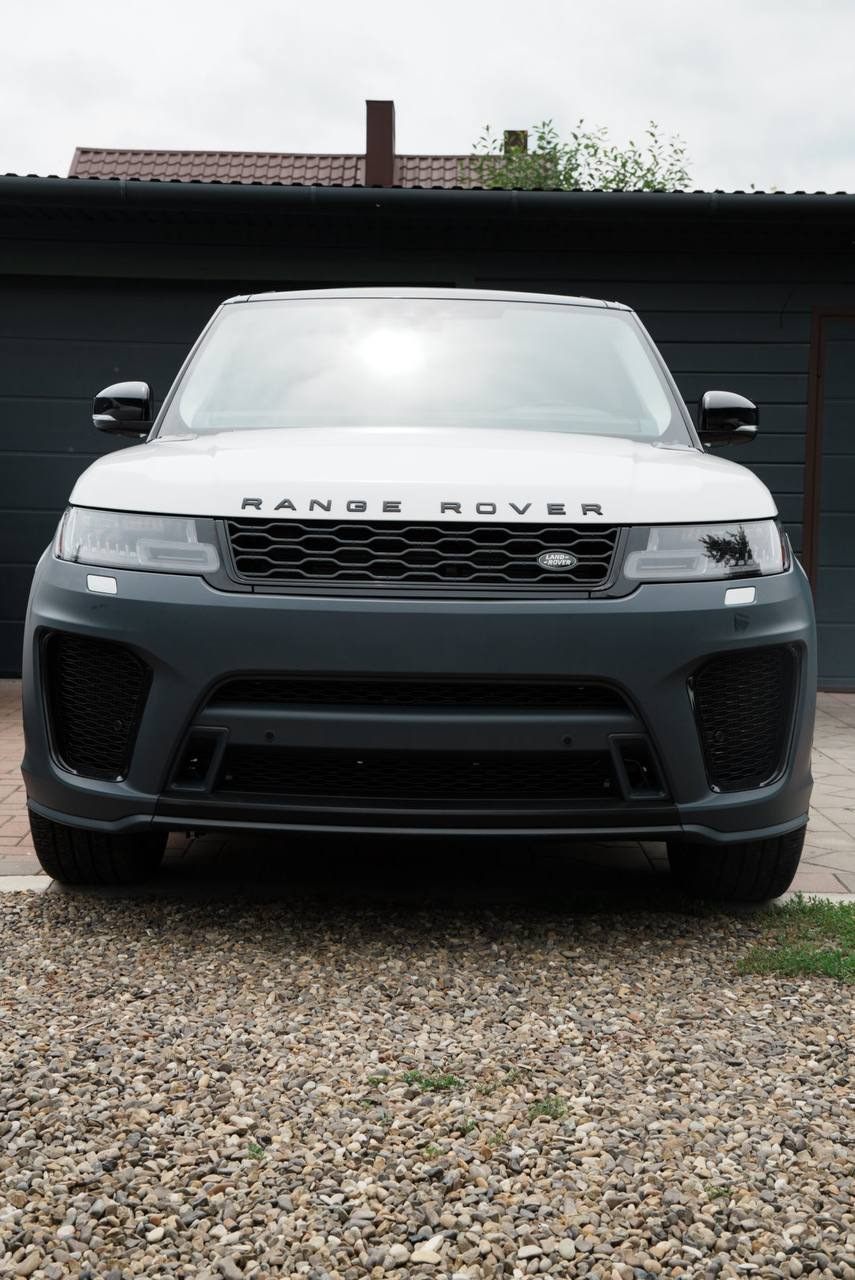 Réparation et tuning du Range Rover Sport 2018 : pare-chocs SVR avant et arrière