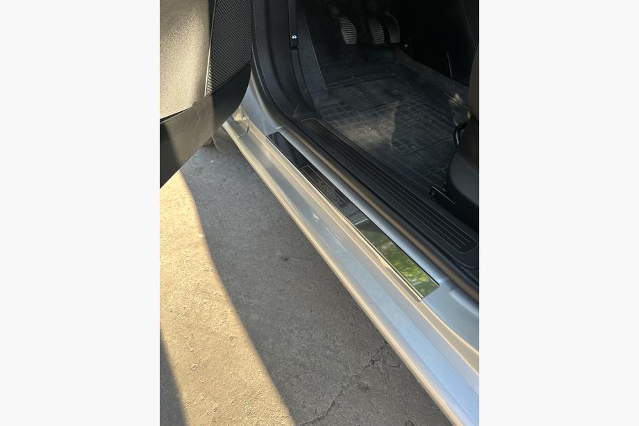 Fiat Linea 2006-2018 Seuils de porte Carmos V1 (4 pcs, inox) Image