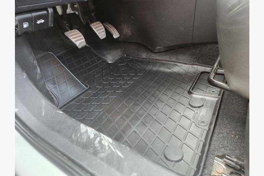 Nissan Qashqai 2007-2010 Tapis en caoutchouc (4 pcs, Stingray Premium) Image