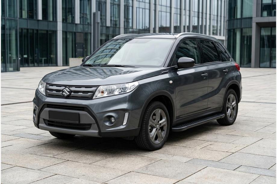 Suzuki Vitara 2015- Marchepieds Latéraux Allmond Black (2 pcs, Aluminium) Image