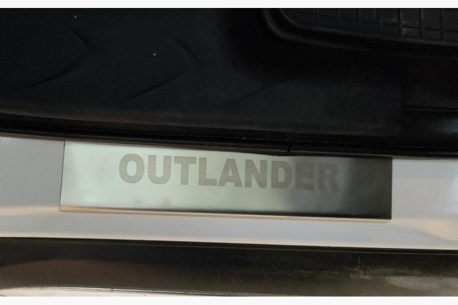 Mitsubishi Outlander 2006-2012 Seuils de porte Carmos (4 pcs, inox) Photo 2