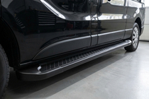 Opel Vivaro 2015-2019 Marchepieds Latéraux Allmond Black (2 pcs, Aluminium) photo 1