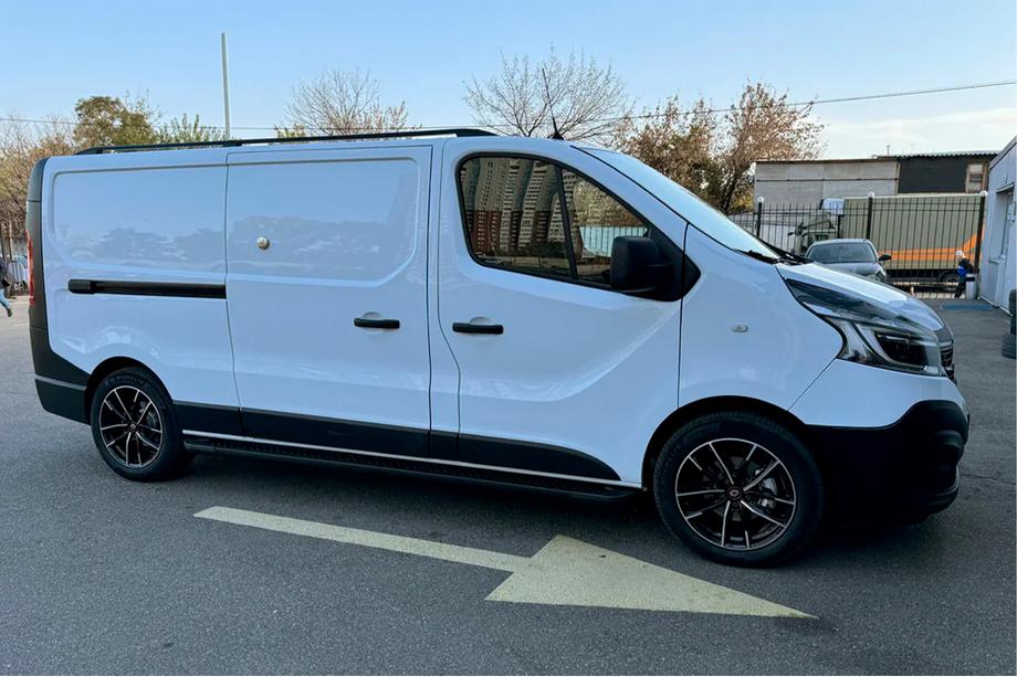 Opel Vivaro 2015-2019 Marchepieds Latéraux Allmond Black (2 pcs, Aluminium) Empattement Long Photo 2