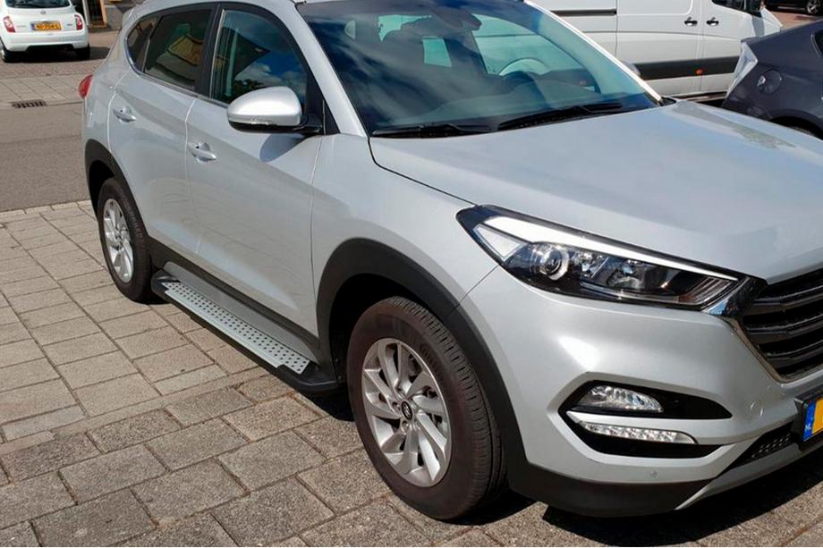 Hyundai Tucson TL 2016-2021 Marchepieds latéraux Allmond Grey (2 pcs, aluminium) Image