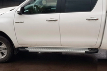 Toyota Hilux 2015- Marchepieds latéraux Allmond Grey (2 pcs, aluminium) photo 4