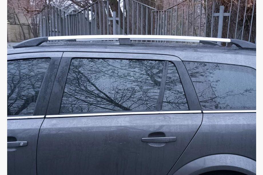 Opel Astra H 2004-2013 Barres de toit en aluminium (Caravan, chrome) Photo 3