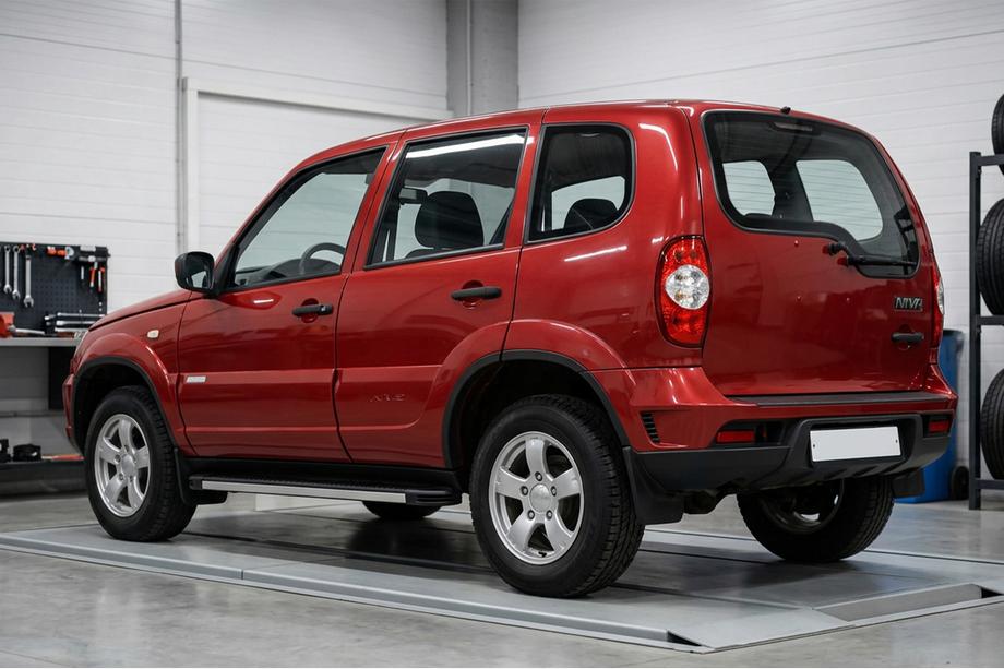 Chevrolet Niva 1998-2020 Marchepieds Latéraux Maya V1 (2 pcs, Aluminium) Image