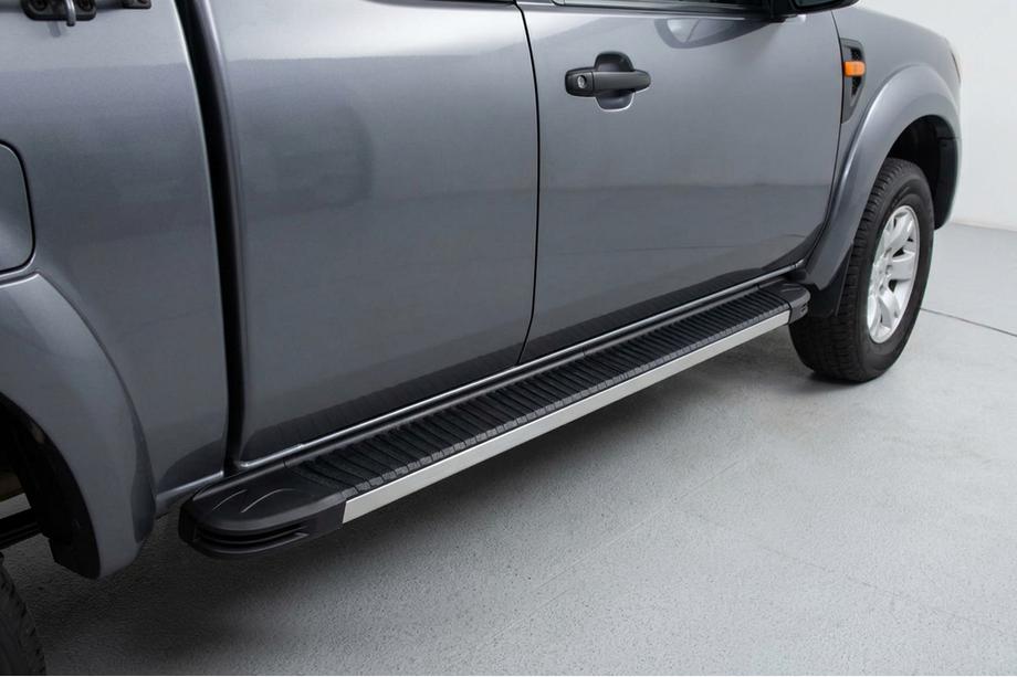 Ford Ranger 2007-2011 Marchepieds Latéraux Maya V1 (2 pcs, Aluminium) Image