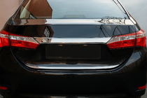 Toyota Corolla 2013-2019 Baguette de coffre inox photo 1