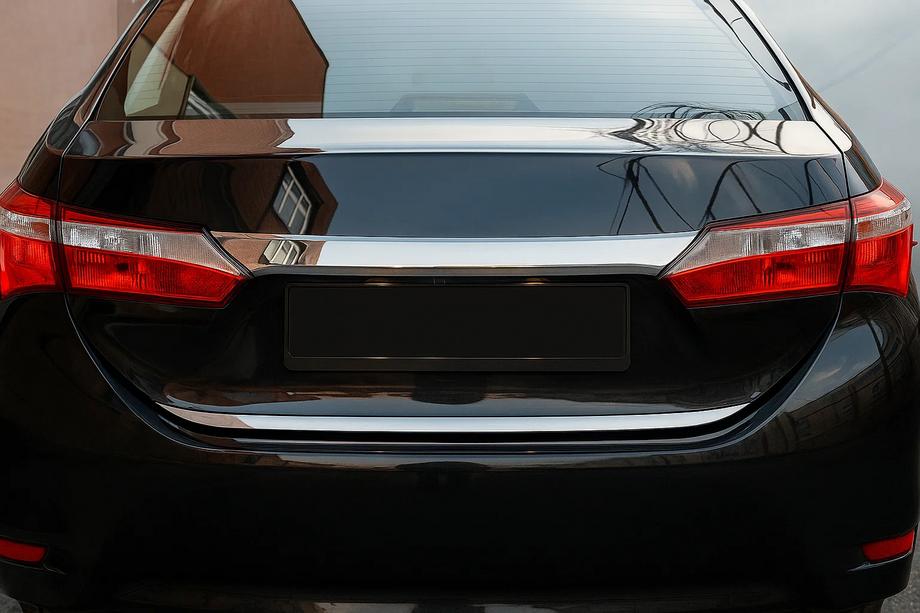 Toyota Corolla 2013-2019 Baguette de coffre inox Image