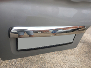 Renault Trafic 2015- Baguette inox au-dessus de la plaque d'immatriculation photo 5