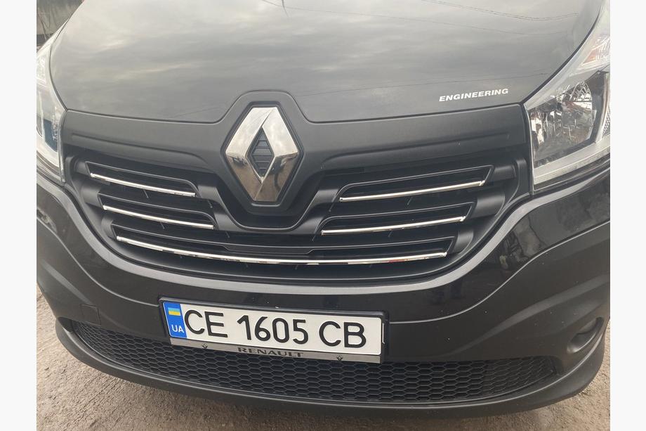 Renault Trafic 2015- Couvre-calandre chromés 2015-2019 (5 pièces, inox) Carmos - Acier Inoxydable Turc Photo 3