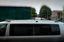 Volkswagen T6 2015-2024 Barres de toit CROWN (gris mat) photo 2