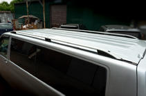 Volkswagen T6 2015-2024 Barres de toit CROWN (gris mat) photo 17