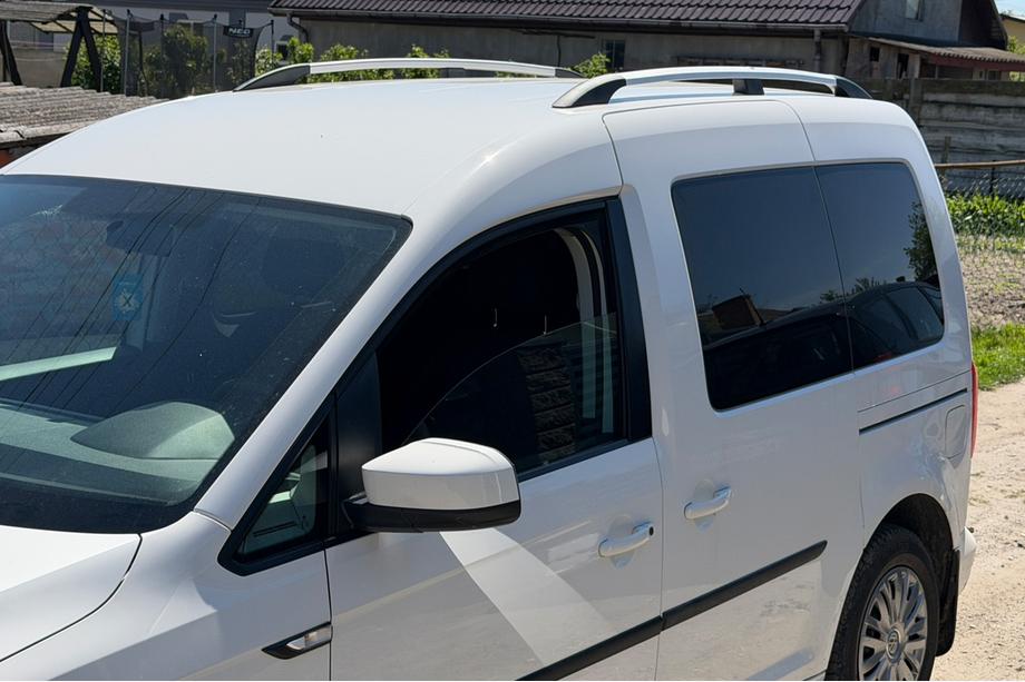 Volkswagen Caddy 2015-2020 Barres de Toit Chromées Base Maxi, Pieds Metalliques Photo 4