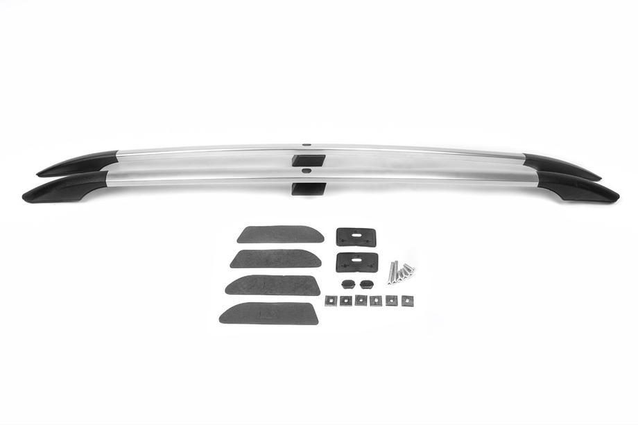 Volkswagen Touareg 2002–2010 Barres de Toit Chrome (Pieds en Plastique) Photo 10