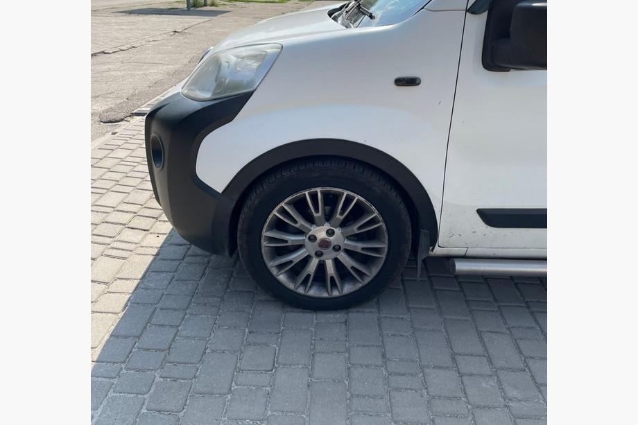 Peugeot Bipper 2008-2017 Extensions d'ailes (4 pcs, noires) Image