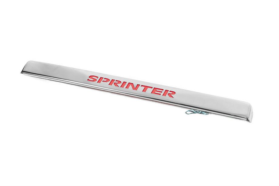 Mercedes Sprinter W906 2006–2018 Baguette en inox au-dessus de la plaque d'immatriculation avec éclairage Éclairage Rouge Image