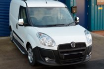 Fiat Doblo II 2010-2022 Entourages d'antibrouillards avec bandes (2010-2015, 4 pcs, inox) Carmos - Acier Inoxydable Turc photo 4