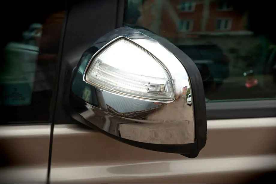 Mercedes Vito W639 2004-2014 Coques de Rétroviseurs VIANO 2010-2015 (2 pcs, plastique) Photo 3