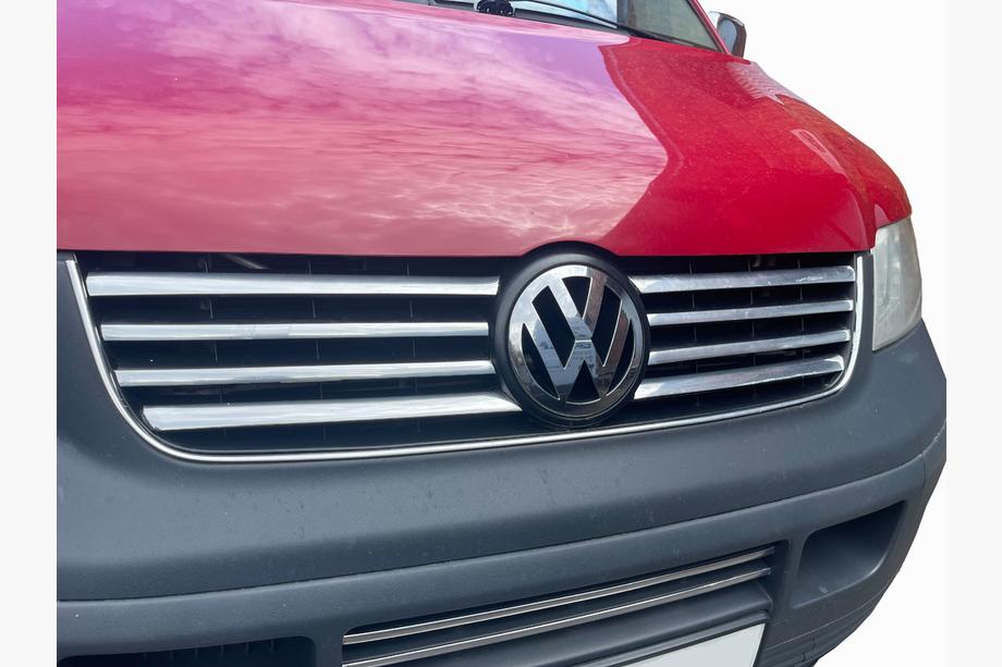 Volkswagen T5 Transporter 2003-2010 Couvre-grille chromés (8 bandes, inox) Image