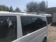 Volkswagen T5 Transporter 2003-2010 Barres de Toit Noires Base longue, pieds en plastique photo 9
