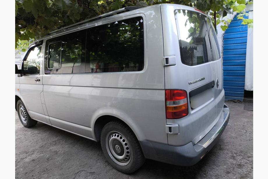 Volkswagen T5 Caravelle 2004-2010 Barres de Toit Chromées Base longue, pieds en plastique Photo 12