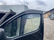 Nissan Primastar 2002-2014 Déflecteurs de Fenêtre (2 pcs, Niken) photo 3