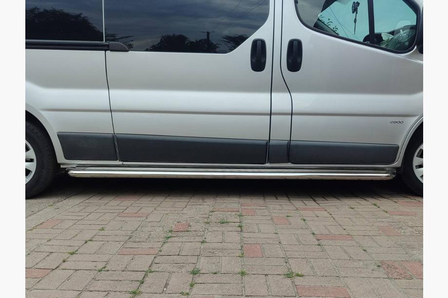 Nissan Primastar 2002-2014 Marchepieds Latéraux Premium (2 pcs, Inox) 60 mm, empattement long Photo 10