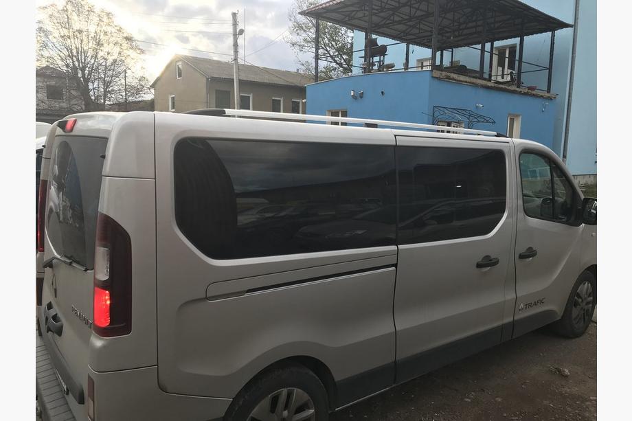 Opel Vivaro 2015-2019 Barres de Toit Chromées Long, pieds en plastique Photo 5