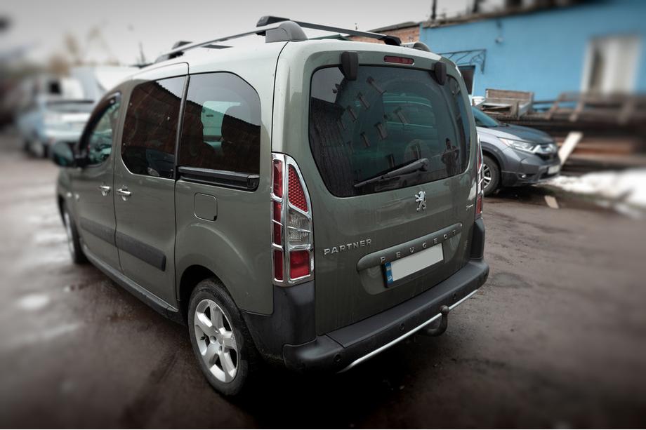 Peugeot Partner Tepee 2008-2018 Caches Feux Arrière Chromés Angle (2pcs, Plastique) Photo 3
