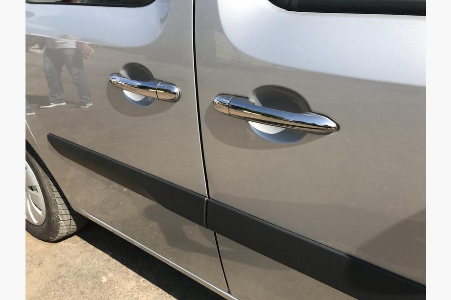 Renault Kangoo 2008–2020 Couvre-poignées de porte en acier inoxydable 5 pcs, OmsaLine - Acier Inoxydable Italien Photo 5