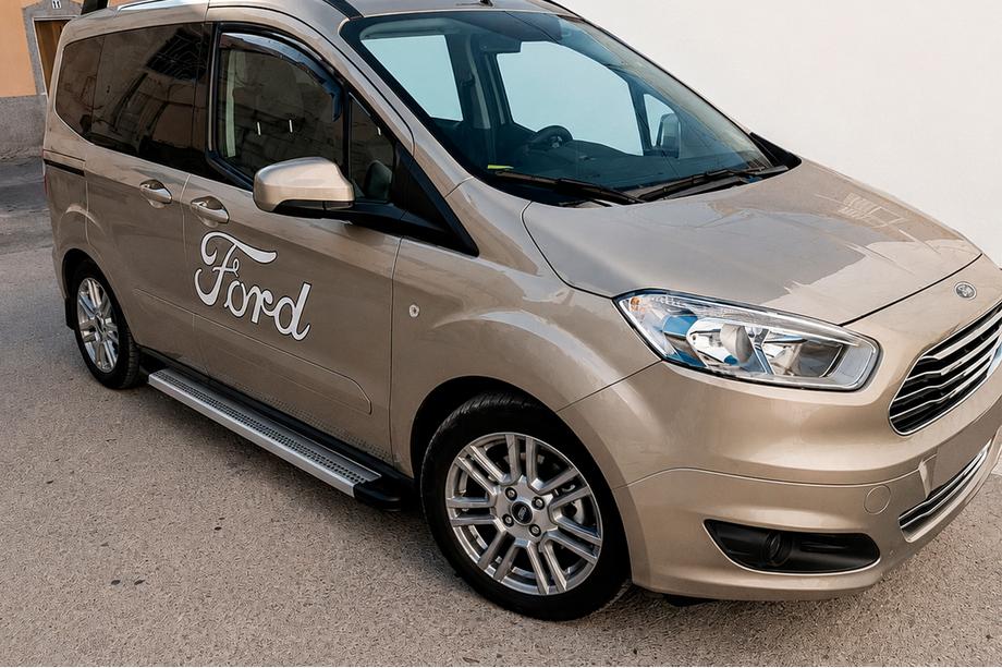 Ford Courier 2014-2023 Marchepieds Latéraux Maya V2 (2 pcs, Aluminium) Image