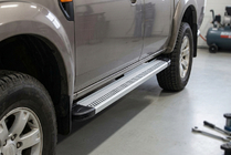 Mazda BT-50 2007-2012 Marchepieds Latéraux Maya V2 (2 pcs, Aluminium) photo 1