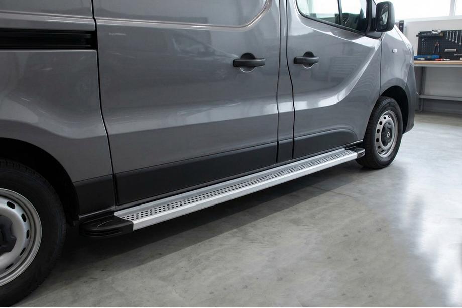 Renault Trafic 2015- Marchepieds Latéraux Maya V2 (2 pcs, Aluminium) Image