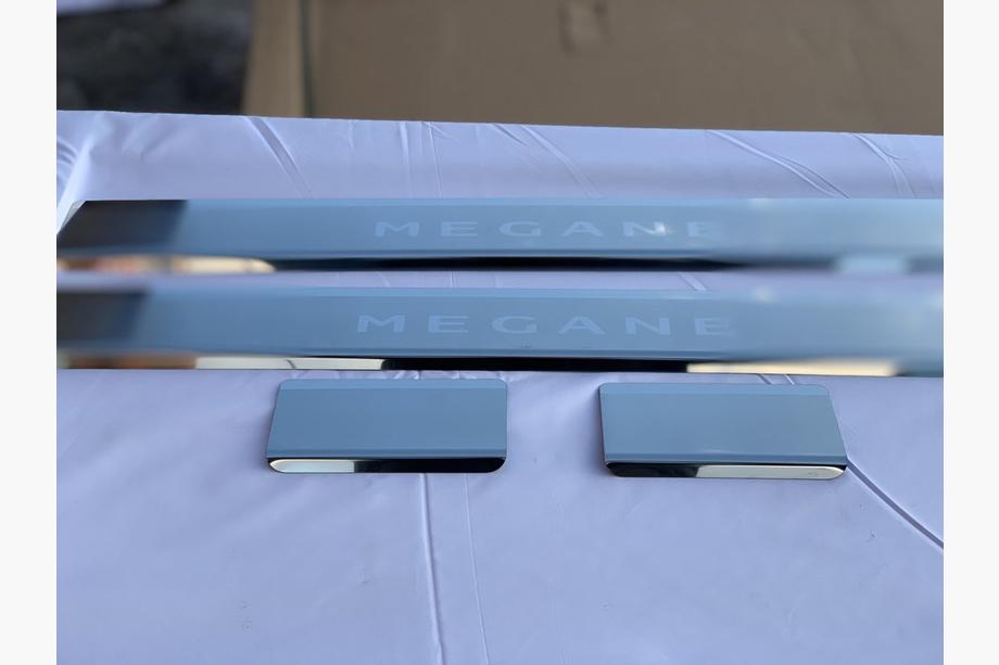 Renault Megane III 2009-2016 Seuils de Porte Nataniko (4 pcs, Inox) Premium - Bande 3M, 0.8 mm Photo 4