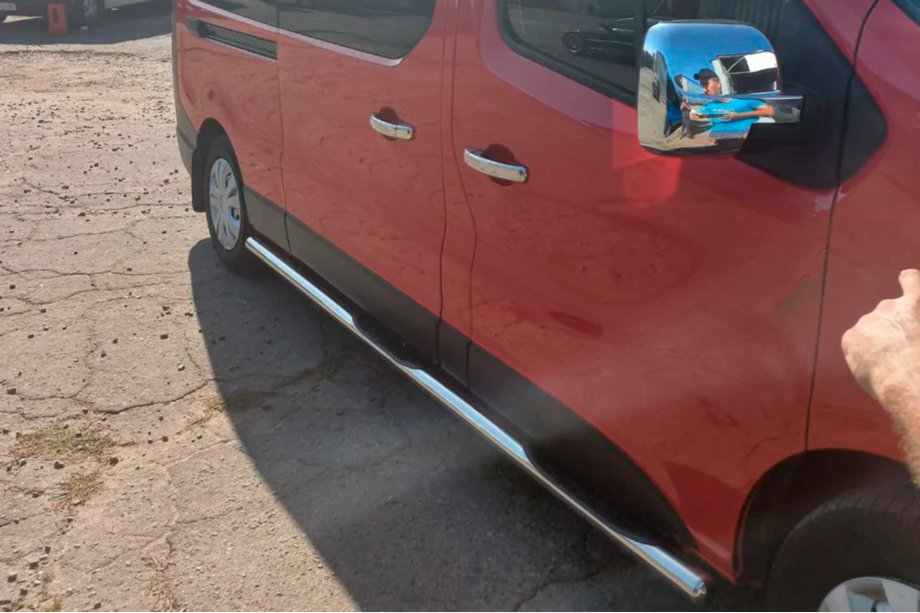 Renault Trafic 2001–2015 Barres Latérales BB002 (2 pcs, Inox) Photo 6