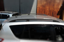 Toyota Rav 4 2006-2013 Barres de Toit Noires Turques Base courte, pieds en plastique photo 6