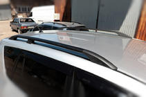 Toyota Rav 4 2006-2013 Barres de Toit Noires Turques Base courte, pieds en plastique photo 3