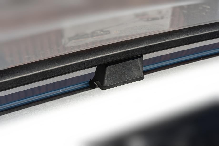 Toyota Rav 4 2006-2013 Barres de Toit Noires Turques Base courte, pieds métalliques Photo 10