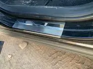 Toyota Rav 4 2013-2018 Seuils de porte inox Nataniko (4 pcs, acier inoxydable) Standard - Bande Lohmann, 0,5 mm photo 10