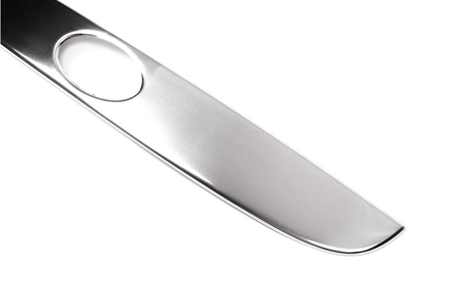 Hyundai Accent 2006-2010 Baguette chromée au-dessus de la plaque d'immatriculation (inox) OmsaLine - Inox Italien Photo 3