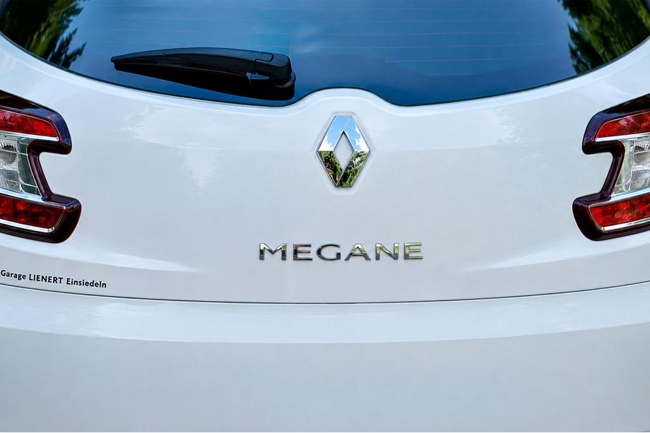 Renault Megane III 2009-2016 Inscription Megane 908897337R (270mm x 25mm) Image
