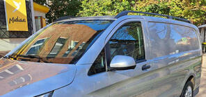 Mercedes Vito/V-class W447 2014- Barres de toit noires ELITE (pieds en plastique) photo 17